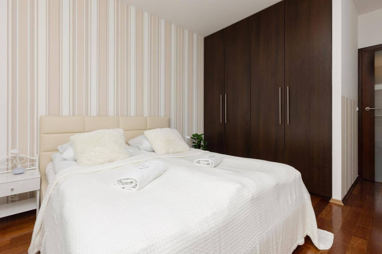 Apartments Mokotow Obrzezna By Noclegi Renters Warszawa Exteriör bild
